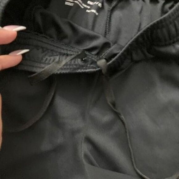 Under Armour Men’s Black Training Tech Graphic Logo Athletic Shorts Small - Picture 8 of 15